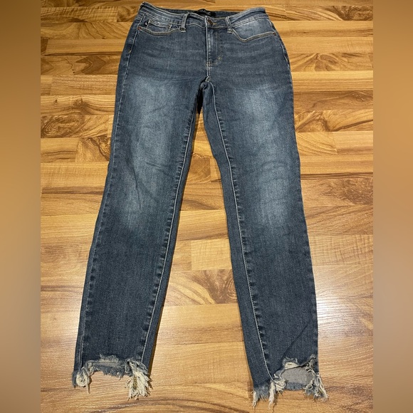 Judy Blue Skinny Fit Jeans 5/27 - Picture 2 of 15